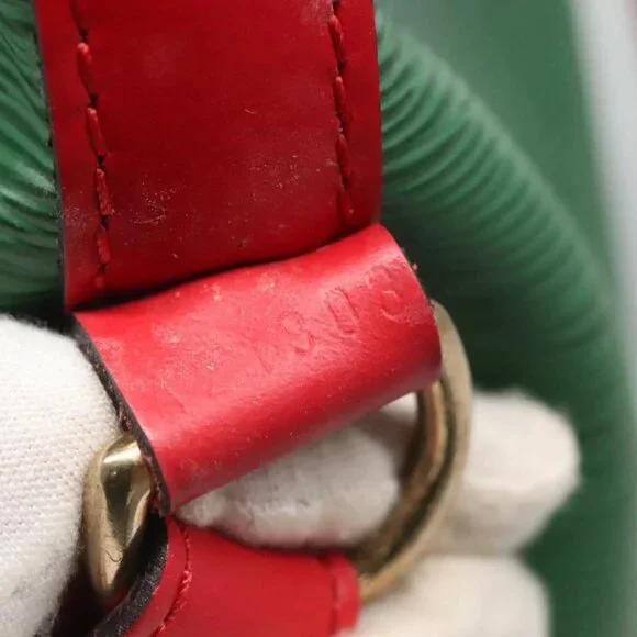 LOUIS VUITTON Epi Petit Noe Shoulder Bag Bicolor Green Red M44147 LV Auth - Picture 3 of 15